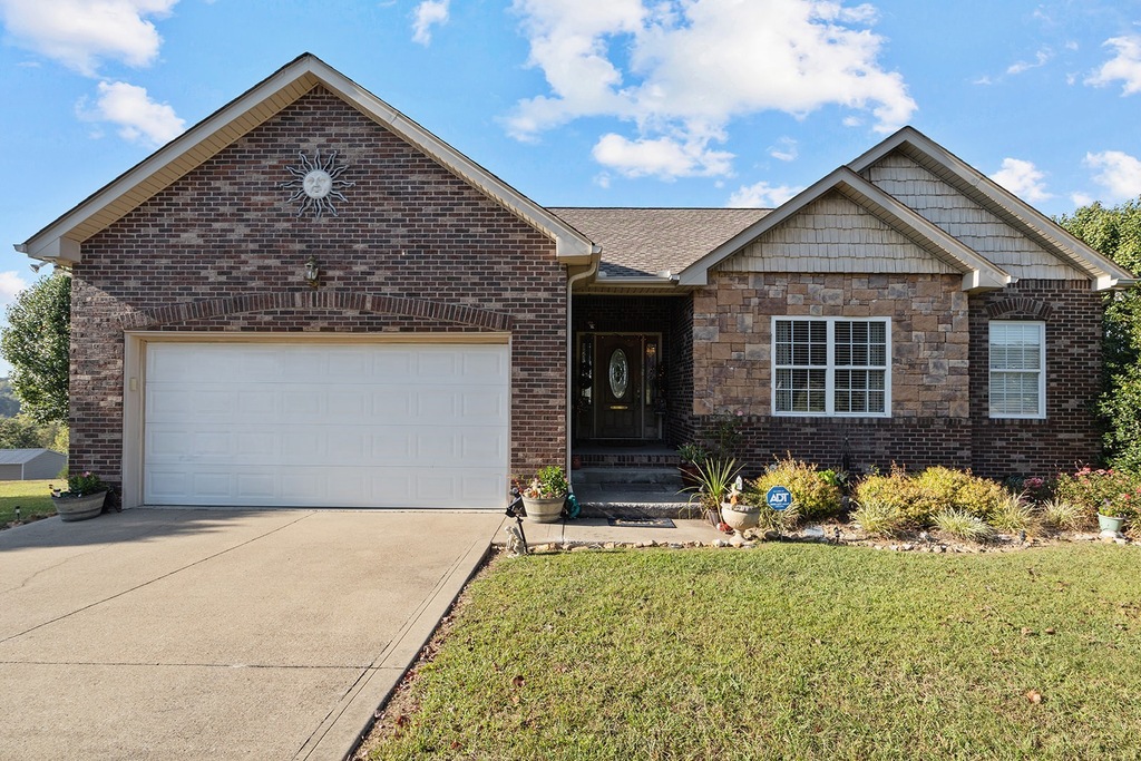 341 Murrell Rd, Dickson, TN 37055 MLS RTC2601259