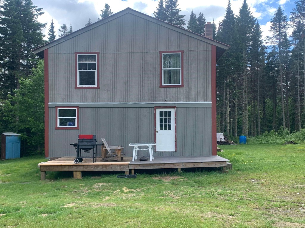 68 Quimby Rd, Stewartstown, NH 03576 MLS 4992924