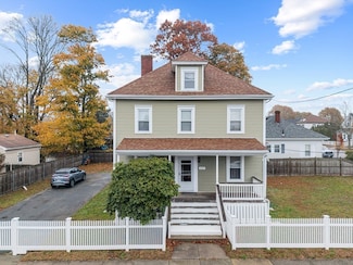 469 Hillman St, New Bedford, MA 02740