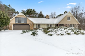 6431 144th Ave, Holland, MI 49423