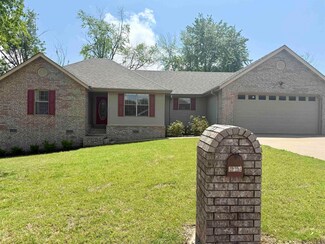1702 Robinwood St, Paragould, AR 72450