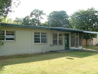 525 Park Ln, Bartow, FL 33830