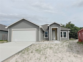 129 Broad Oak Dr, Rockport, TX 78382