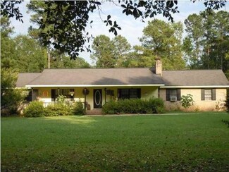 273 Steapp Rd, Carrollton, AL 35447