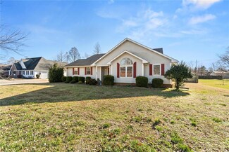 513 W Lindenwood Ave, Sikeston, MO 63801