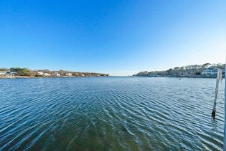 41 Tobey Ln, East Falmouth, MA 02536