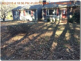 17 Hicks St, North Dartmouth, MA 02747