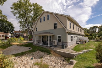 114 Saratoga Way Unit 4, Portsmouth, NH 03801