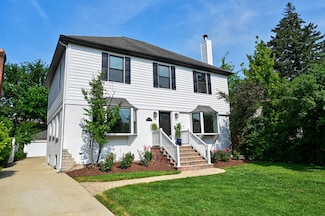 4468 Clausen Ave, Western Springs, IL 60558