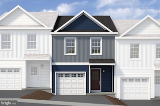 169 Highpoint Park Dr, Pleasant Gap, PA 16823
