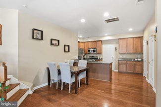 8013 Crescent Park Dr, Gainesville, VA 20155