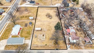 307 Monroe St, South English, IA 52335