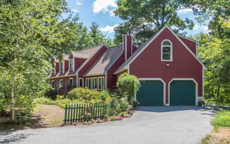 8 Shattuck Ln, Brookline, NH 03033