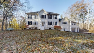 15 Waters Edge, Atkinson, NH 03811