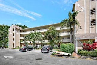 7185 Huntington Ln Unit 301, Delray Beach, FL 33446