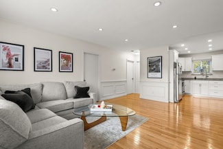 543 Adams St Unit 24, Dorchester, MA 02122