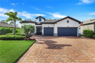 6871 Cocoplum St, Naples, FL 34114