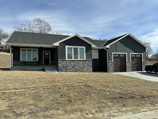 1008 Hillside Dr, Neola, IA 51559