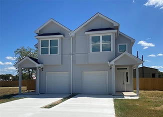 1004 E Fannin St, Luling, TX 78648