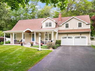 6 Sugarbush Ln, Andover, MA 01810