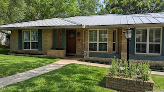 1018 Spent Wing Dr, San Antonio, TX 78213