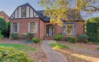 104 Westhaven Cir, Winston Salem, NC 27104