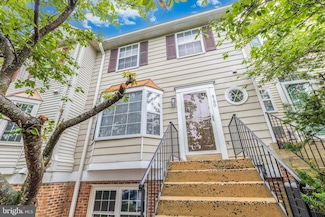 4190 Pleasant Meadow Ct Unit 102B, Chantilly, VA 20151