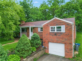 108 Joyce Dr, Canonsburg, PA 15317