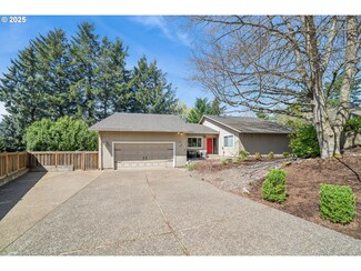14 Hotspur St, Lake Oswego, OR 97035