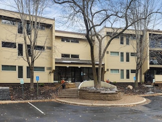 12600 Parkwood Dr Unit 111, Burnsville, MN 55337