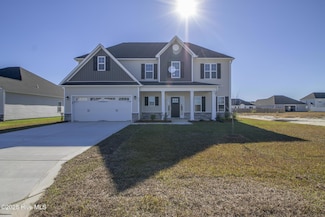 320 Black Hawk Dr, Jacksonville, NC 28546