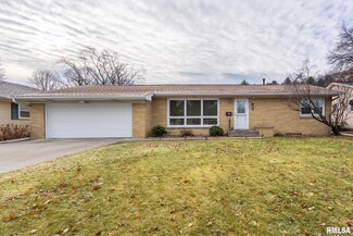 526 39th Ave, East Moline, IL 61244