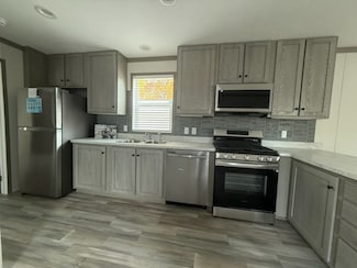 855 W Jefferson St Unit 15, Grand Ledge, MI 48837