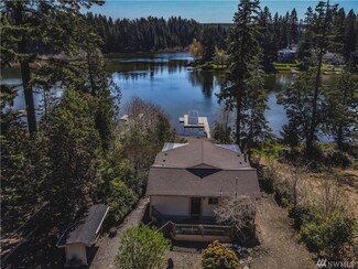 5700 E Mason Lake Dr W, Grapeview, WA 98546