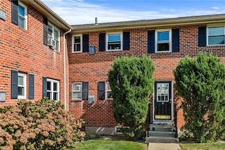 70 Carroll Ave Unit 709, Newport, RI 02840