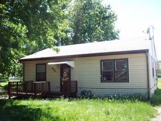205 S Commercial Ave, Sedgwick, KS 67135