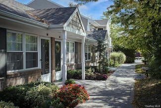 241 W Main St Unit 5, Bay Shore, NY 11706