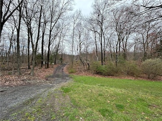 2182 W Bangor Rd, Washington Township, PA