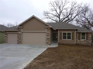 4213 S Shrank Ct, Independence, MO 64055