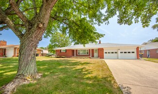 231 W 5th St, Lapel, IN 46051