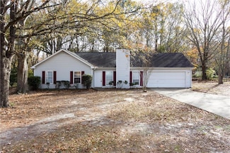 141 Brownsmill Dr, Grayson, GA 30017