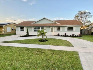 224 Wrena Dr, West Palm Beach, FL 33409