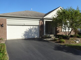 2733 Winton Ct, Dundee, IL 60118