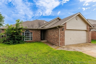 10910 E 118th St N, Collinsville, OK 74021