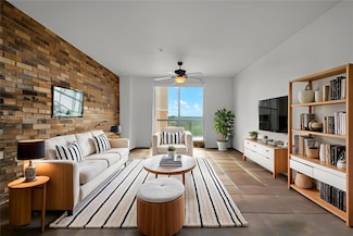 2400 SW 27th Ave Unit 604, Miami, FL 33145