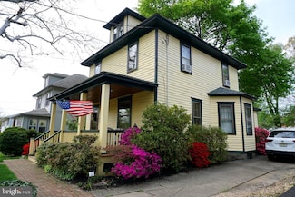 1031 W High St, Haddon Heights, NJ 08035