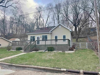 102 N East St, Albany, WI 53502