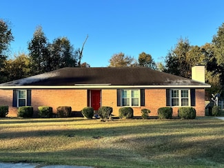 621 Aztec Ln, Albany, GA 31721