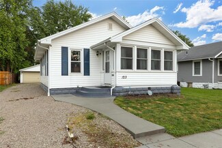 123 W Buchanan St, Litchfield, IL 62056