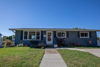 115 E Jewett St, Dodgeville, WI 53533